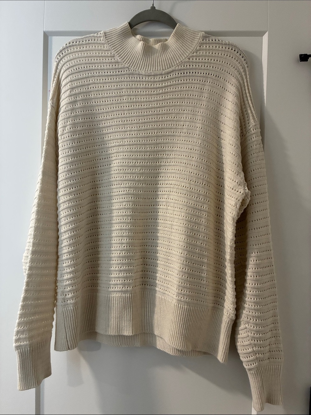 Women’s Cream Knit Pullover Sweater